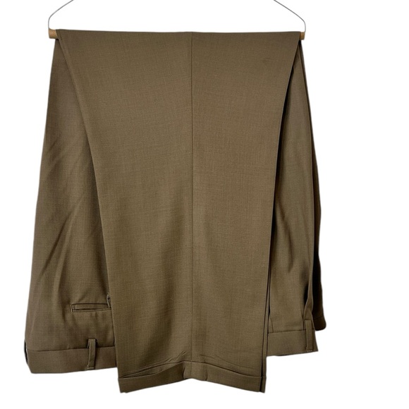 Round tree & Yorke Mens Dress Casual Pant Travel Smart Mens Dress Slacks. - Picture 2 of 11